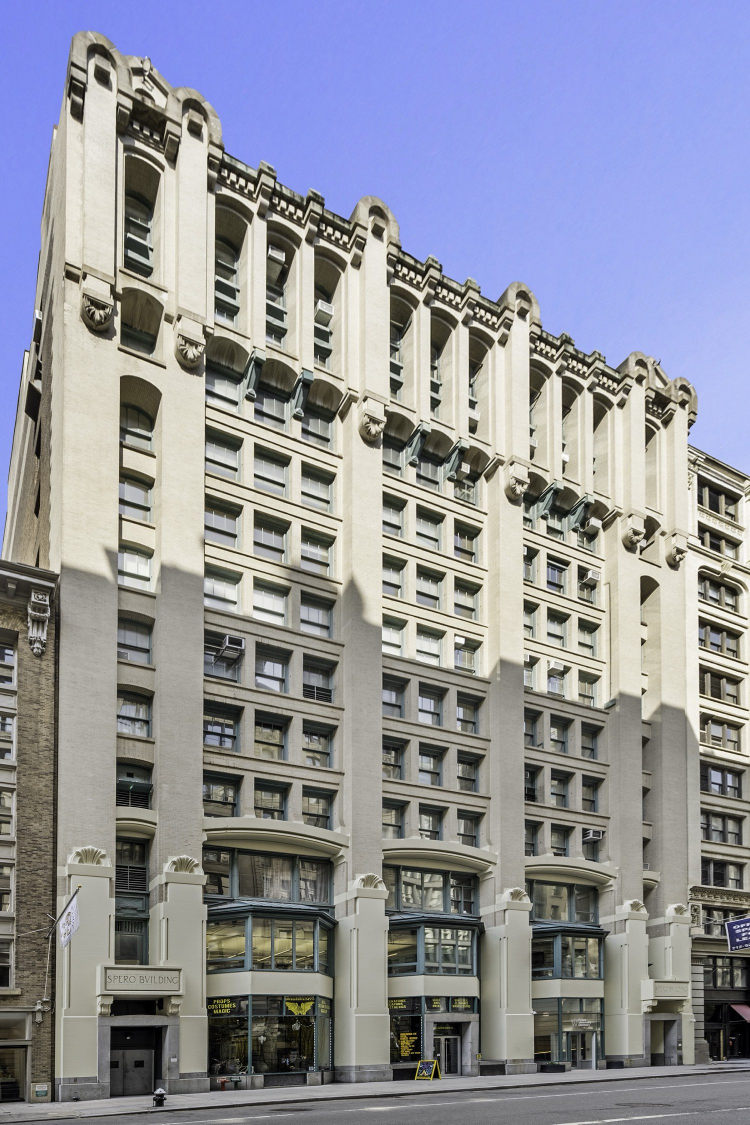 The Spero Building at 19 West 21st Street, seen from the street below
